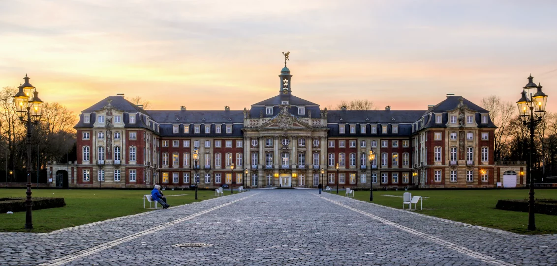 موسسه فناوری کارولسه، یکی از قدیمی ترین دانشگاه های آلمان